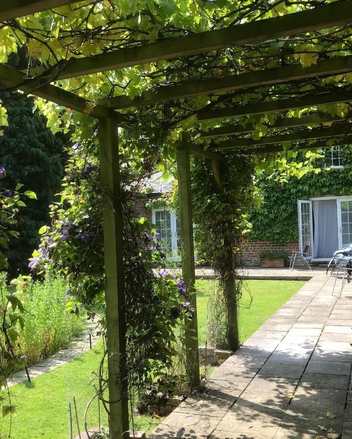 The Old Coach House At Stewton Apartment Louth  Exterior photo